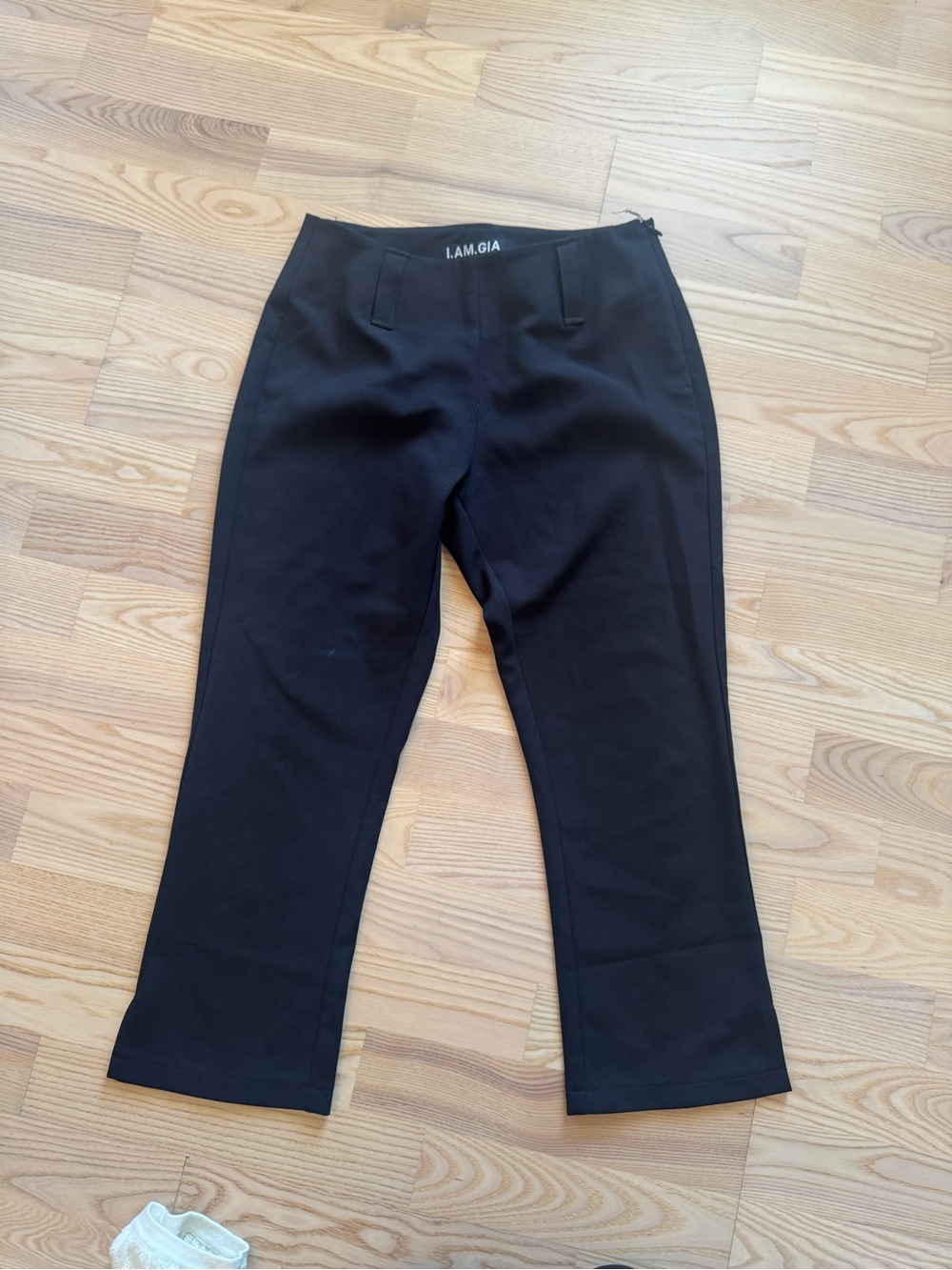 I.AM.GIA Black Tailored Capris